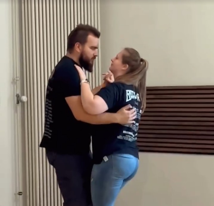 Paartanz in der Tanzschule Saarlouis: Paar beim Tanzen